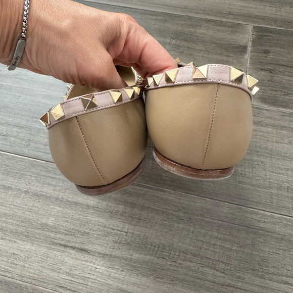 Valentino Rockstud Flats - Picture 6 of 8